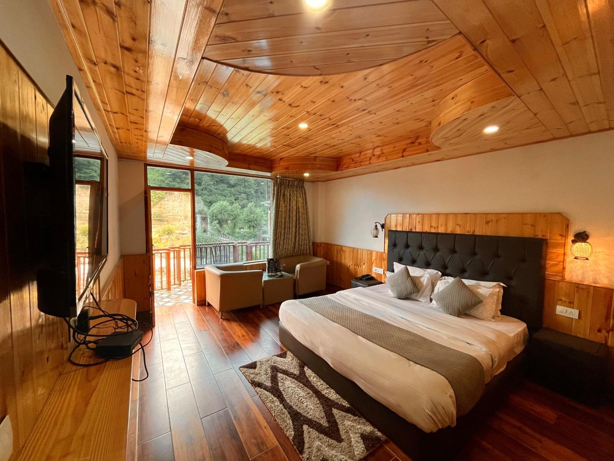 Himalayan Riverside Resort, Manali Eksteriør billede