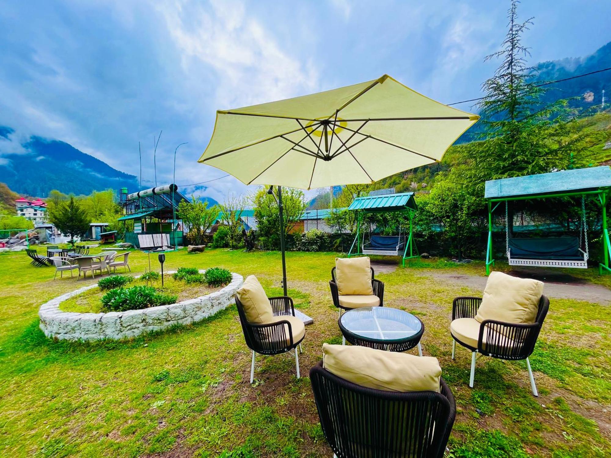 Himalayan Riverside Resort, Manali Eksteriør billede