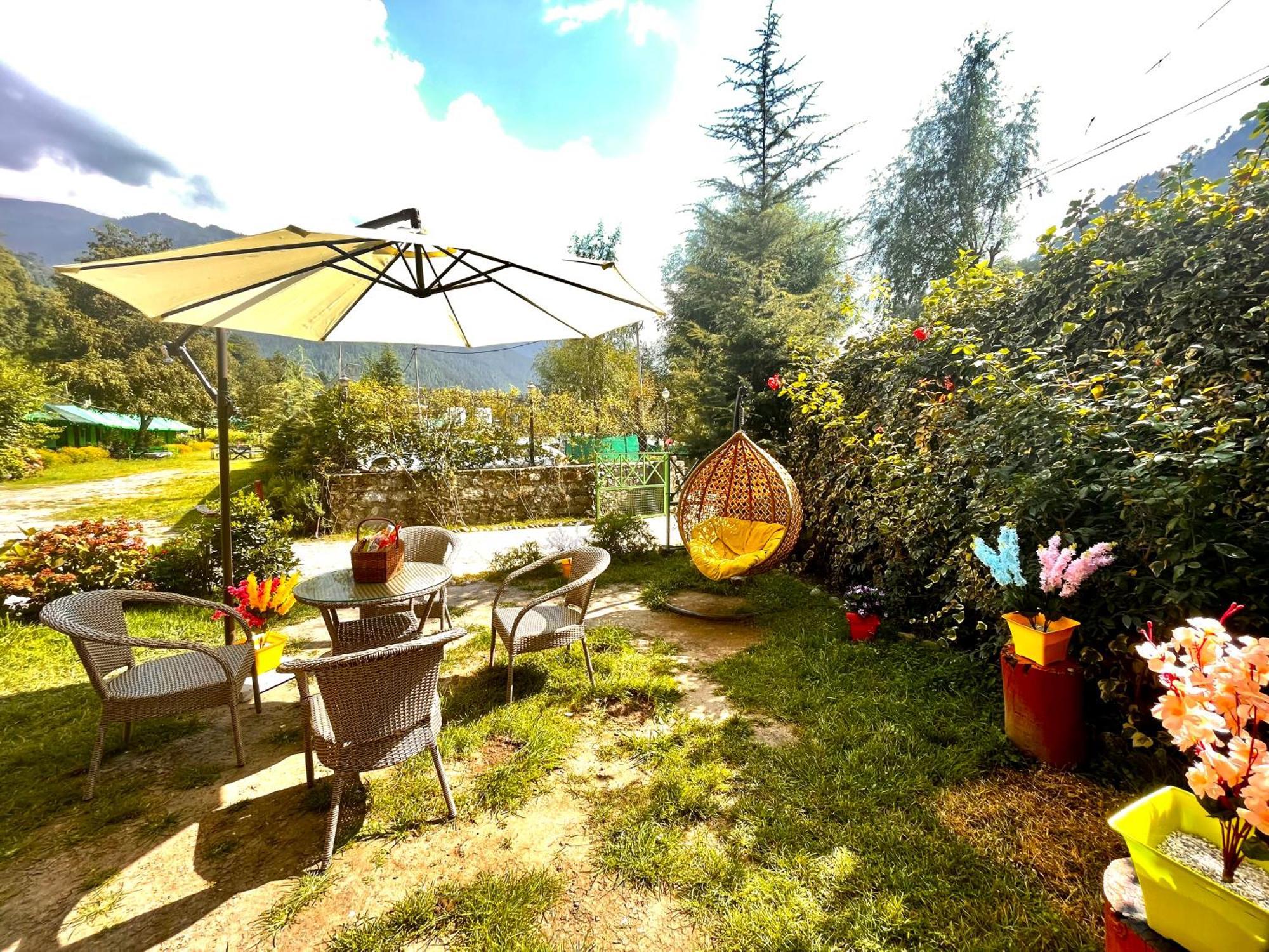 Himalayan Riverside Resort, Manali Eksteriør billede