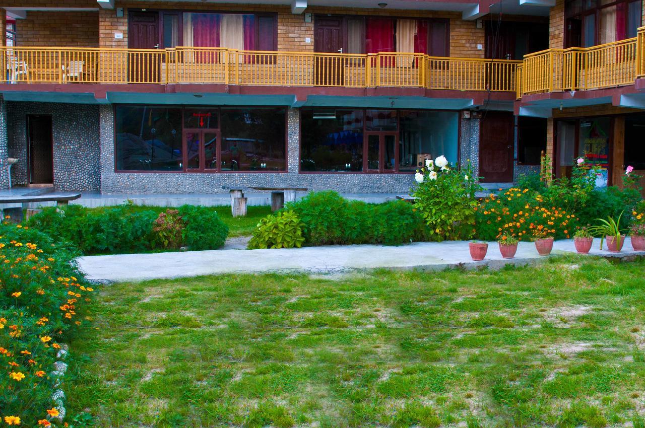 Himalayan Riverside Resort, Manali Eksteriør billede